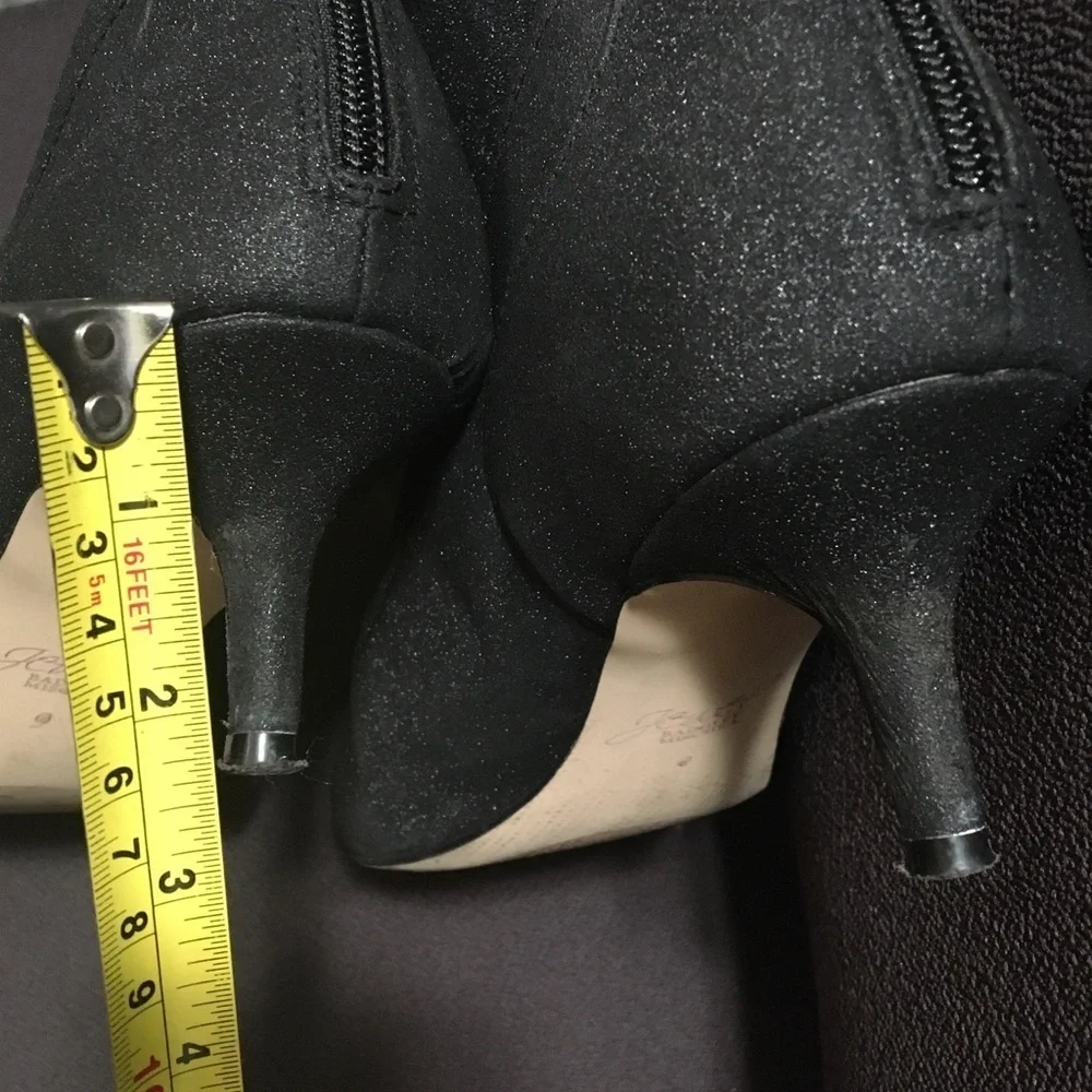 Jewel Badgley Mischka Sock Booties Sz 9